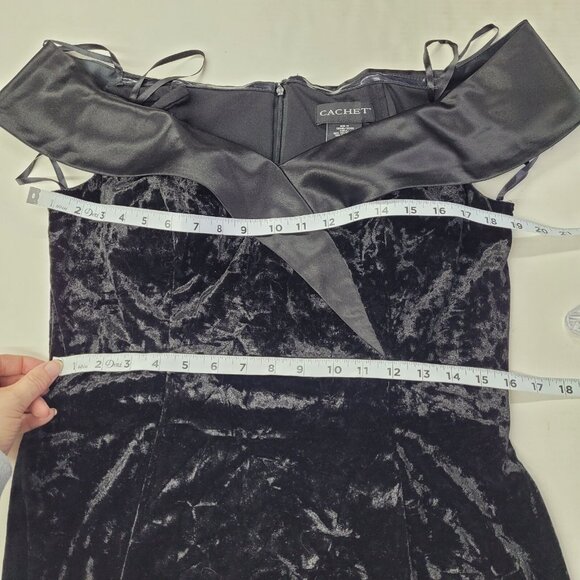 Cachet Dress Womens 14 Black Stretch‎ Velvet Off Shoulder Front Slit Formal Gown - Picture 10 of 12